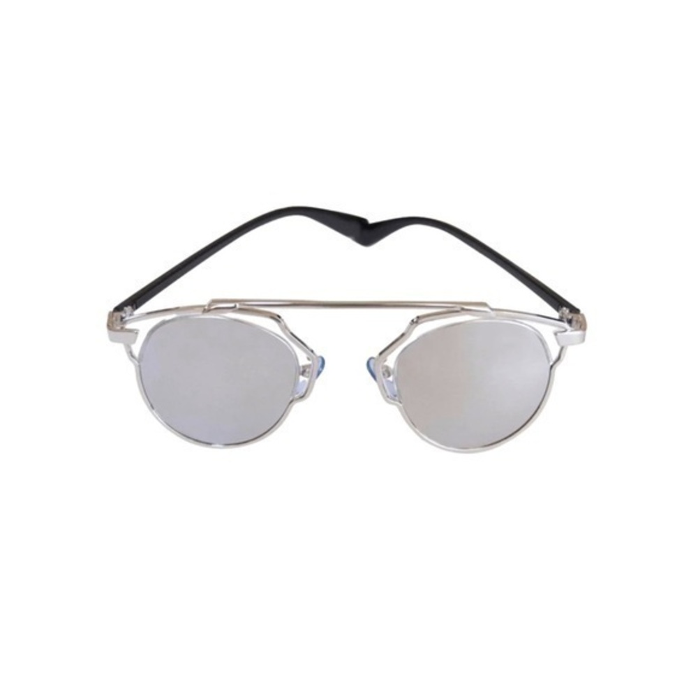 Henny and CoCo Sunglasses in Hendrix Junior unisex size age 3-10 gently preloved